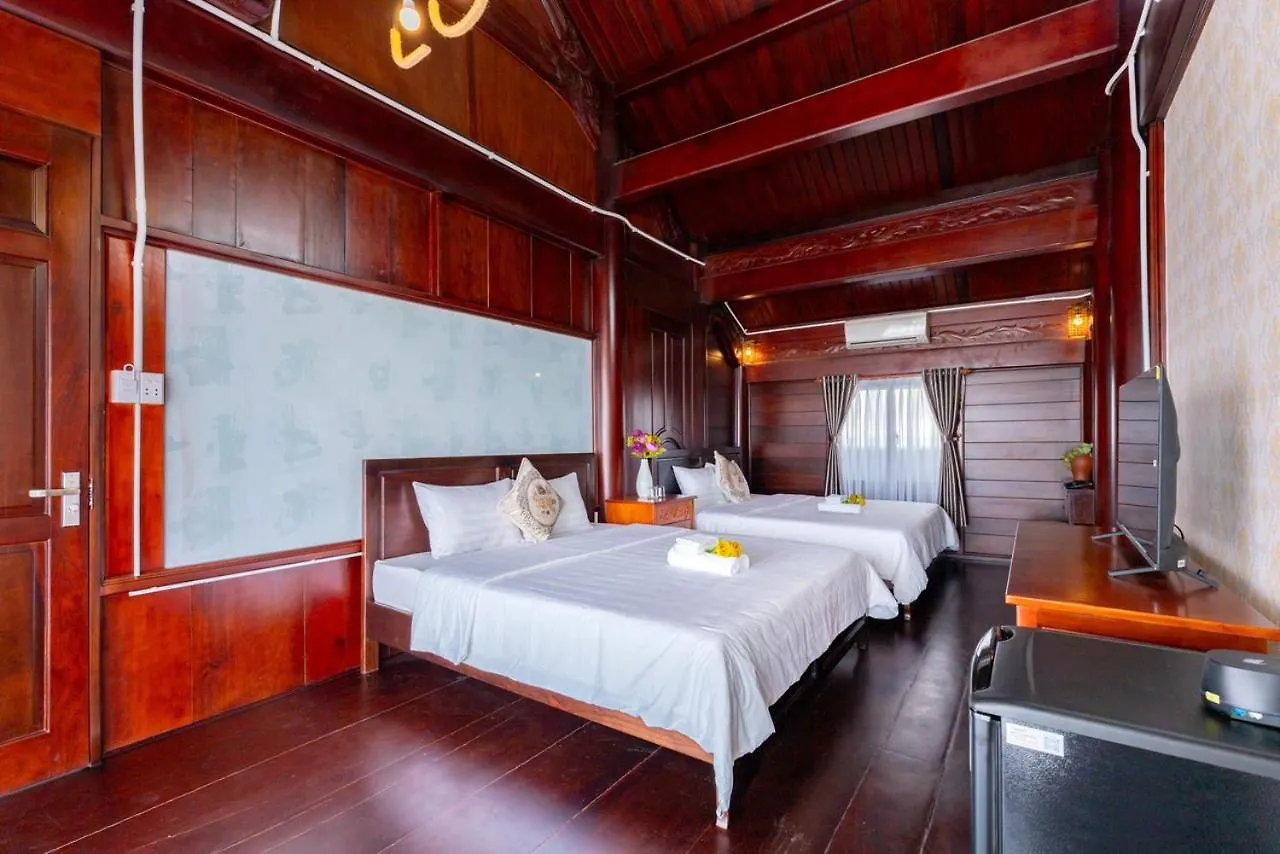 66 Ha Long; Giap Bien Villa Vung Tau
