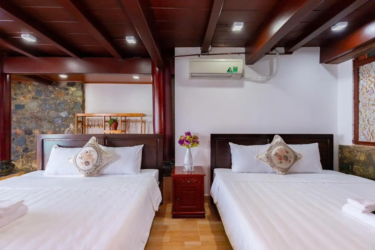 66 Ha Long; Giap Bien Villa Vung Tau